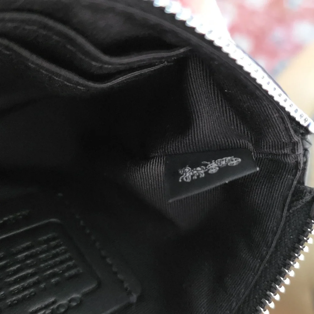 NWOT Coach Black Cat & Moon Signature Corner Zip Wristlet/Wallet 🖤🐈‍⬛️🌟🎁🌙❤️ - Picture 11 of 13